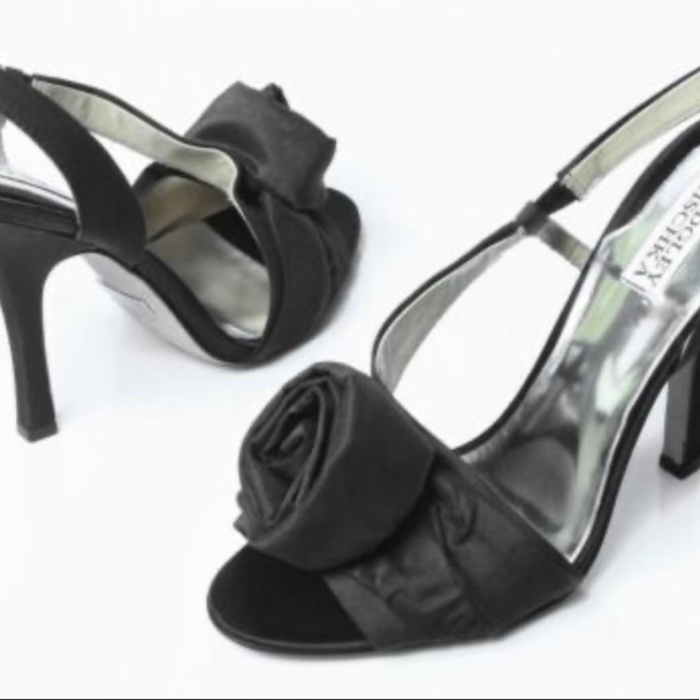 Badgley Mischka sling back pumps